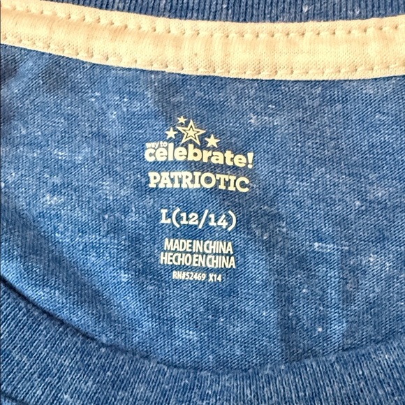 Blue Cat Graphic T-Shirt - Picture 2 of 2